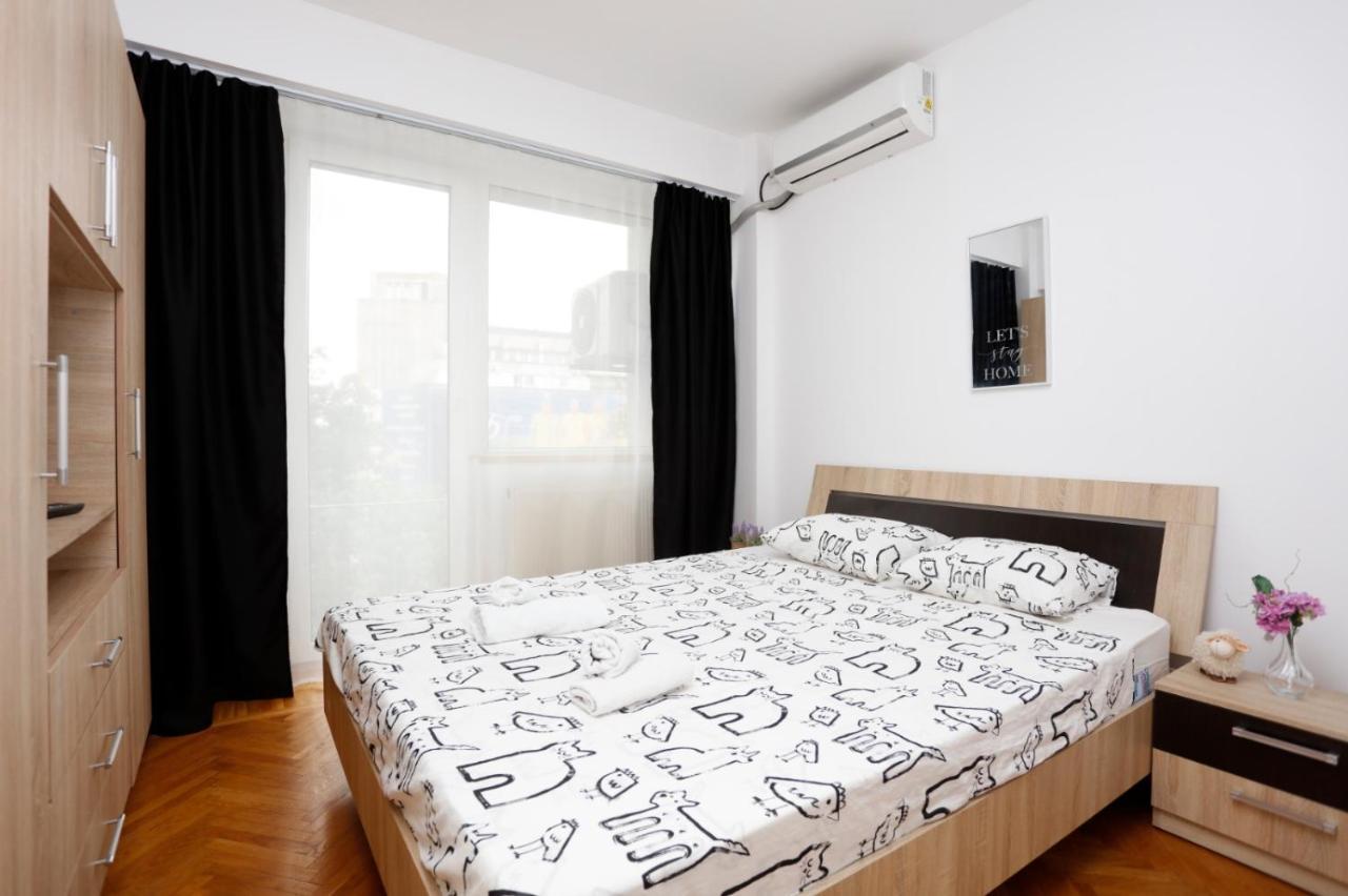 Rico'S 3 Bedroom City Center Apartment Bukarest Eksteriør billede